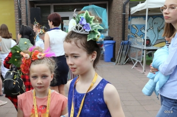 Deel 3 schoolfeest_140