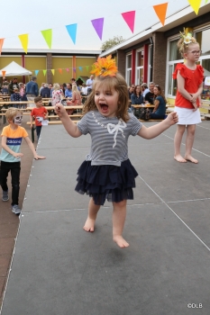 Deel 3 schoolfeest_199