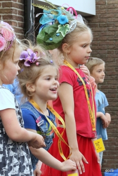 Deel 3 schoolfeest_384