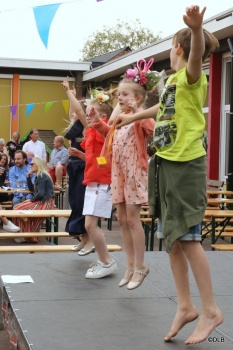 Deel 3 schoolfeest_405